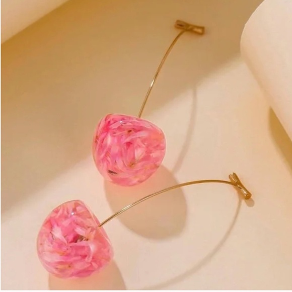❤️ FREE Fruit Cherry Boho Peasant Hipster Chic Artsy Threader Hip Drop Earrings - Picture 1 of 4